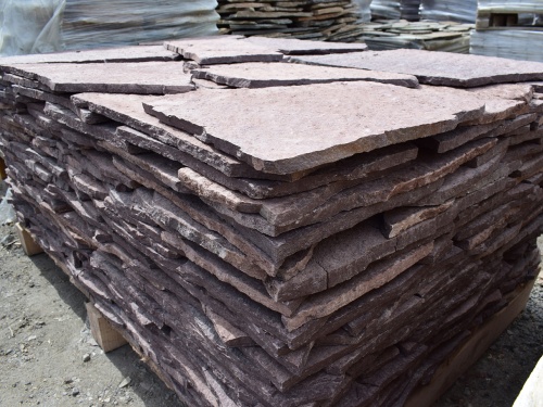 Плитняк лемезит бордовый для облицовки цоколя 20-25 мм  купить в Салавате