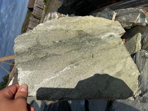 Плитняк златолит зелёный для цоколя, отмостки купить в Салавате