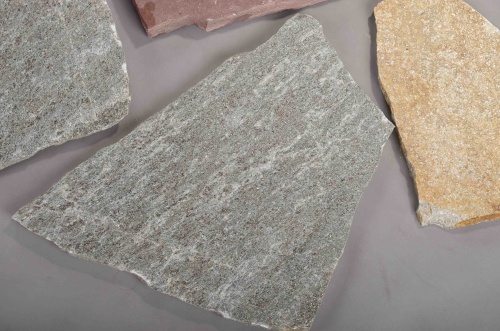 Плитняк златолит Уральский для цоколя, отмостки купить в Салавате