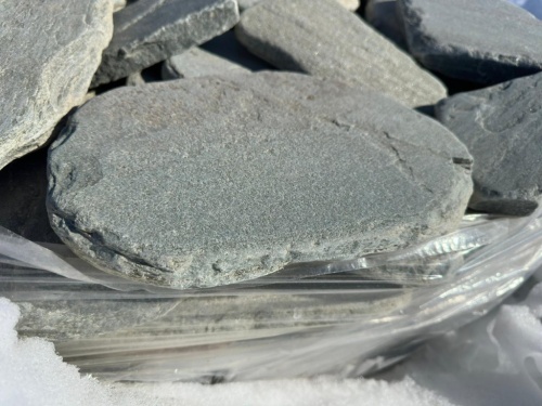 Плитняк златолит зелёный галтованный для мощения на бетон купить в Салавате